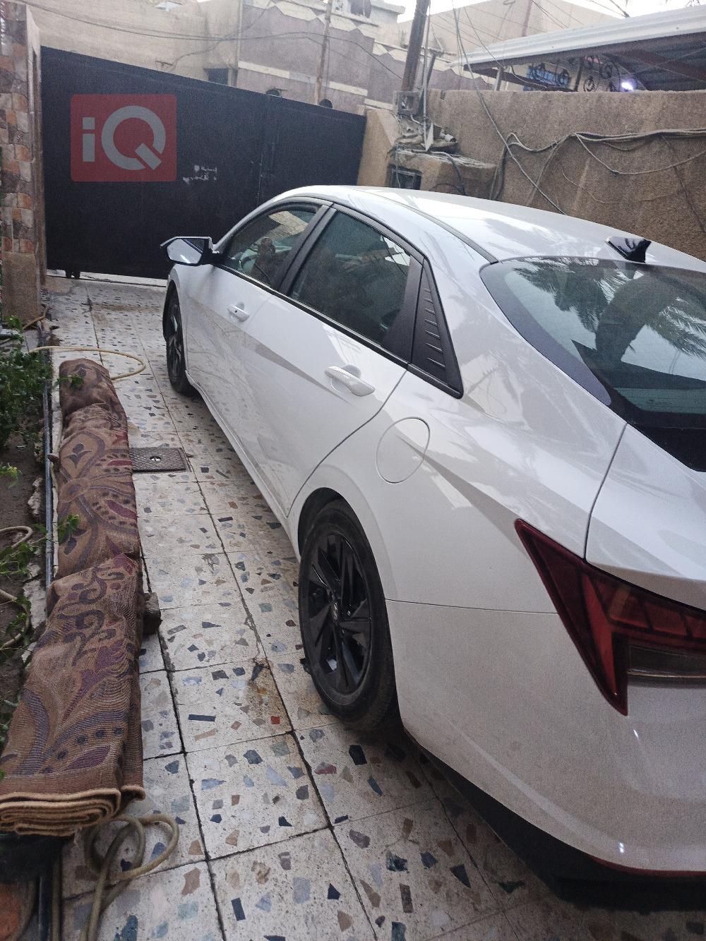 هیوندای ئەلەنترا